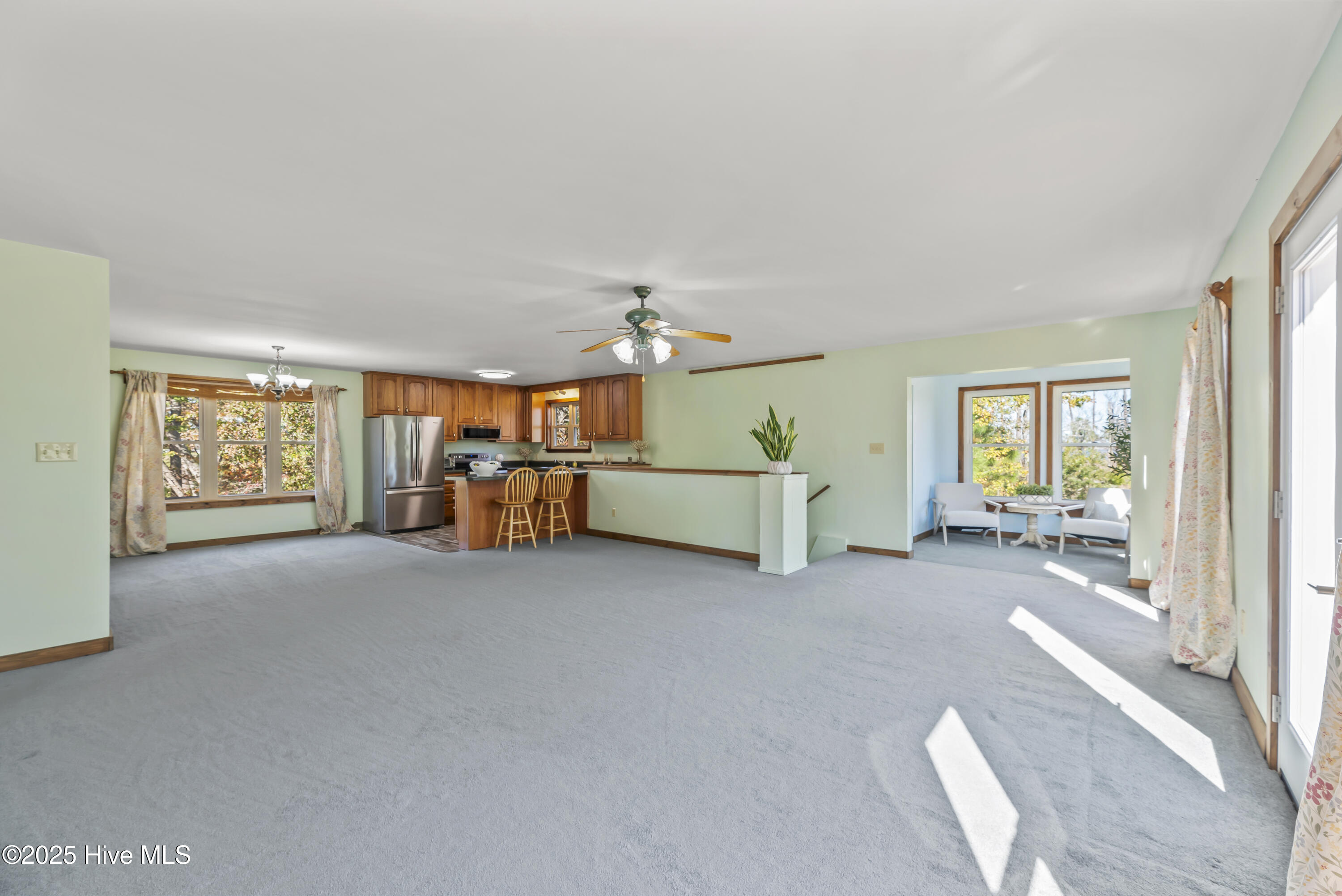 142 Major Island Road Maple, NC 27956 - Photo 20 of 35 Great Room