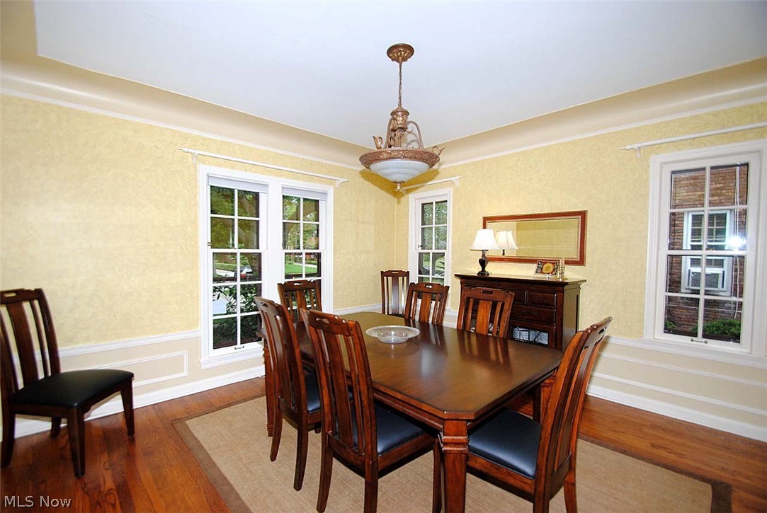 2579 Edgerton Road Cleveland, OH 44118 - Photo 9 of 34 Gallery Image 9