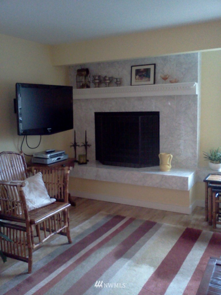 7577 Old Redmond Road, Unit 8 Redmond, WA 98052 - Photo 3 of 6