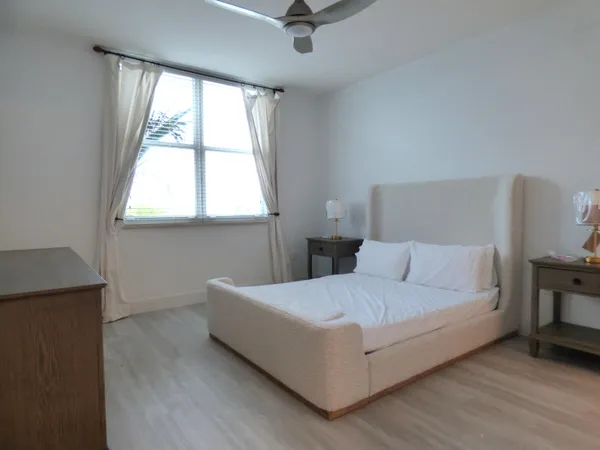 $5,000 | 802 West Windward Way, Unit 303, Lantana, FL 33462