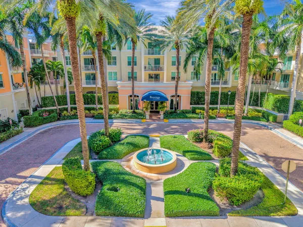 $5,000 | 802 West Windward Way, Unit 303, Lantana, FL 33462