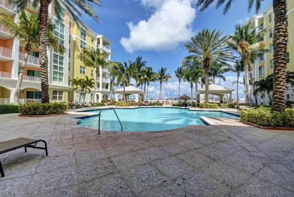 $5,000 | 802 West Windward Way, Unit 303, Lantana, FL 33462