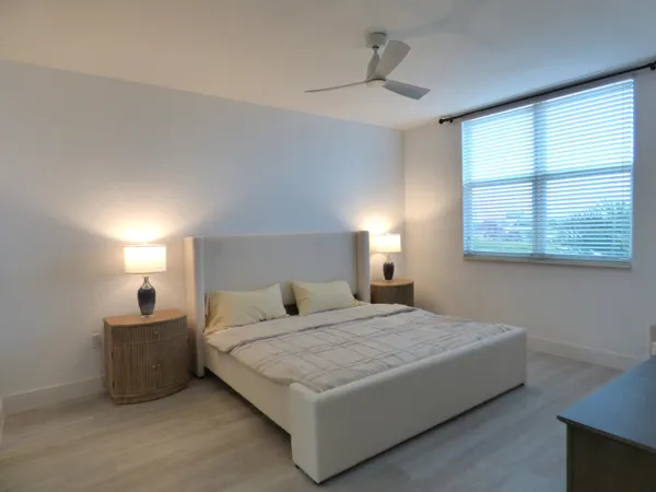 $5,000 | 802 West Windward Way, Unit 303, Lantana, FL 33462