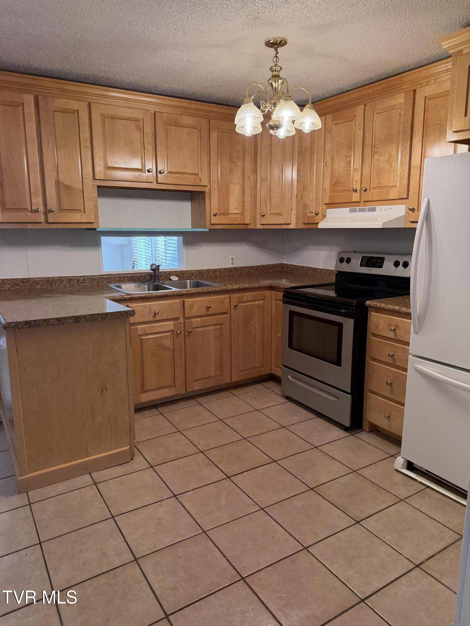 142 Cressview Road Mountain City, TN 37683 - Photo 32 of 35 IMG_5564