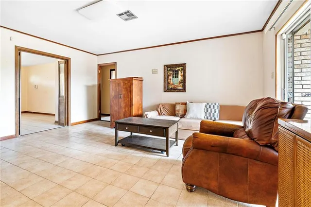 $305,000 | 1525 Pasadena Avenue, Metairie, LA 70001