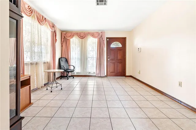 $305,000 | 1525 Pasadena Avenue, Metairie, LA 70001