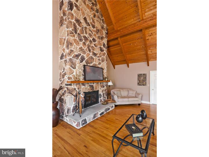 1095 Highland Road Newtown, PA 18940 - Photo 11 of 25