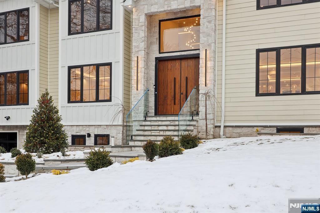 25 MacArthur Avenue Closter, NJ 07624 - Photo 2 of 49