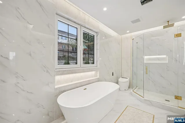 $3,225,000 | 25 MacArthur Avenue, Closter, NJ 07624