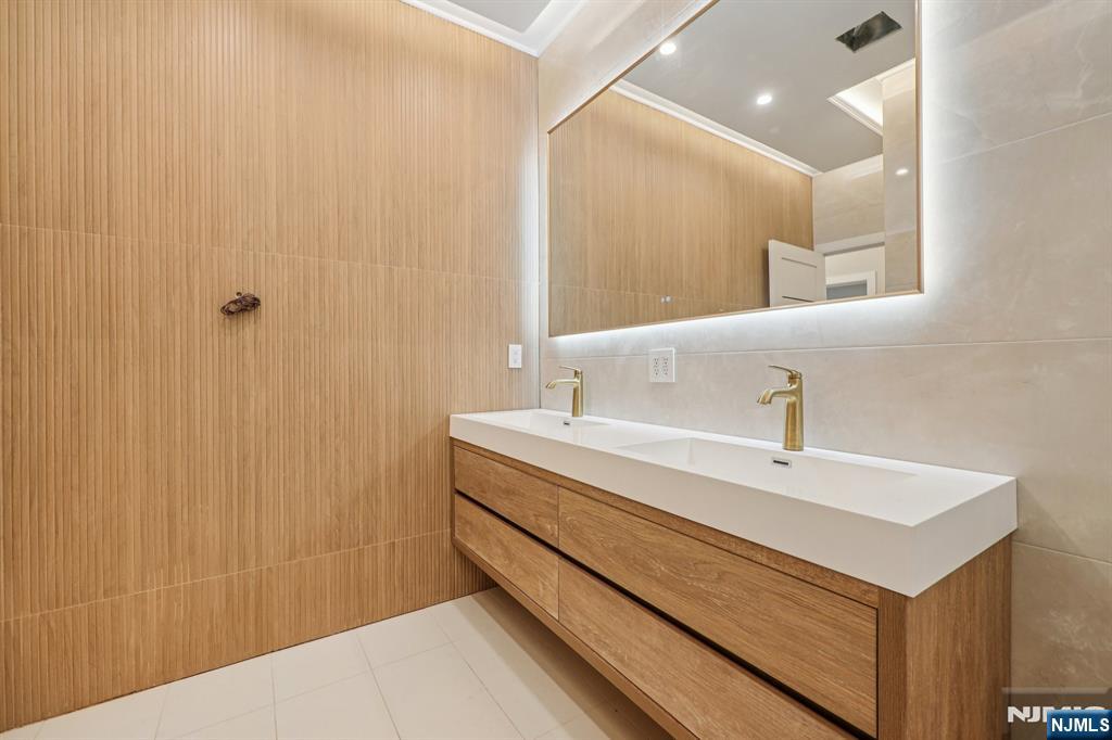 25 MacArthur Avenue Closter, NJ 07624 - Photo 34 of 49