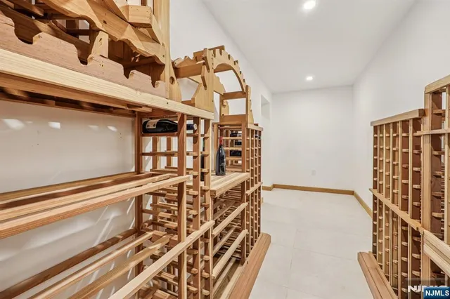 $3,225,000 | 25 MacArthur Avenue, Closter, NJ 07624