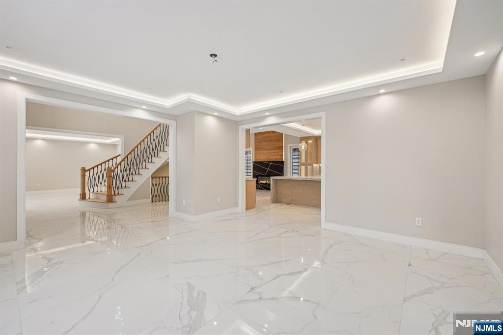 25 MacArthur Avenue Closter, NJ 07624 - Photo 10 of 49