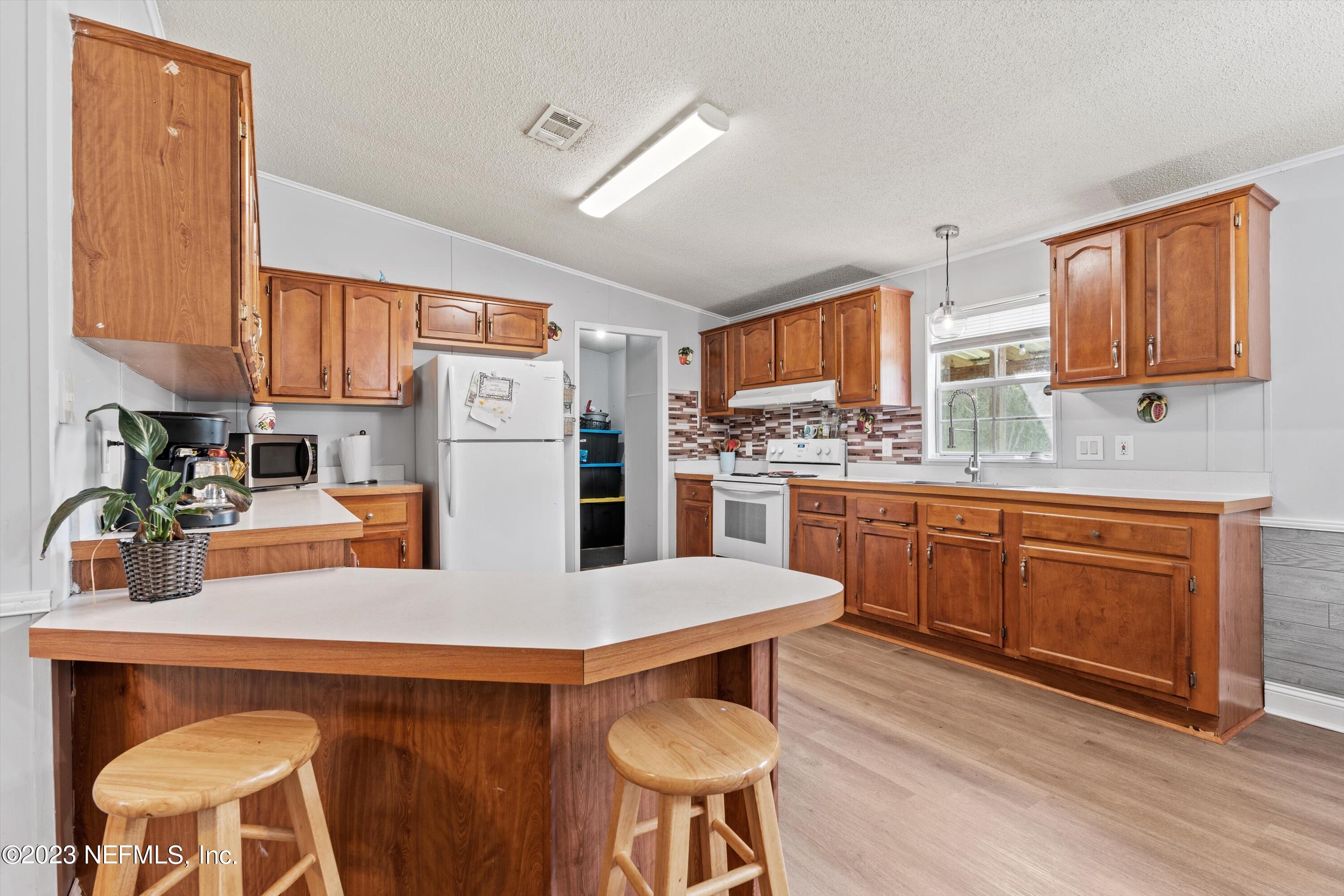 7940 Plummer Road Jacksonville, FL 32219 - Photo 11 of 27 11-Kitchen
