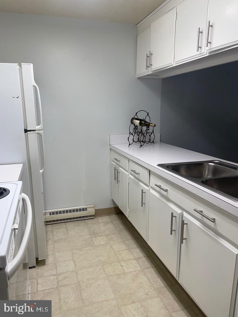 3322 Chiswick Court, Unit 611F Silver Spring, MD 20906 - Photo 3 of 11