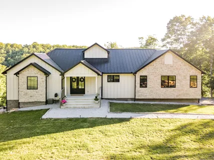 $1,230,250 | 1058 Paiute Trail, Pegram, TN 37143