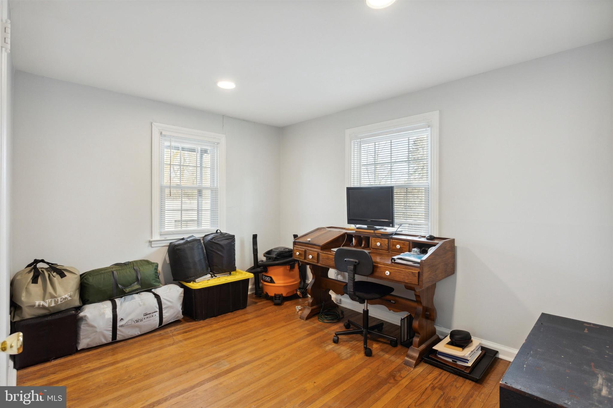 219 MacDade Boulevard Folsom, PA 19033 - Photo 13 of 27