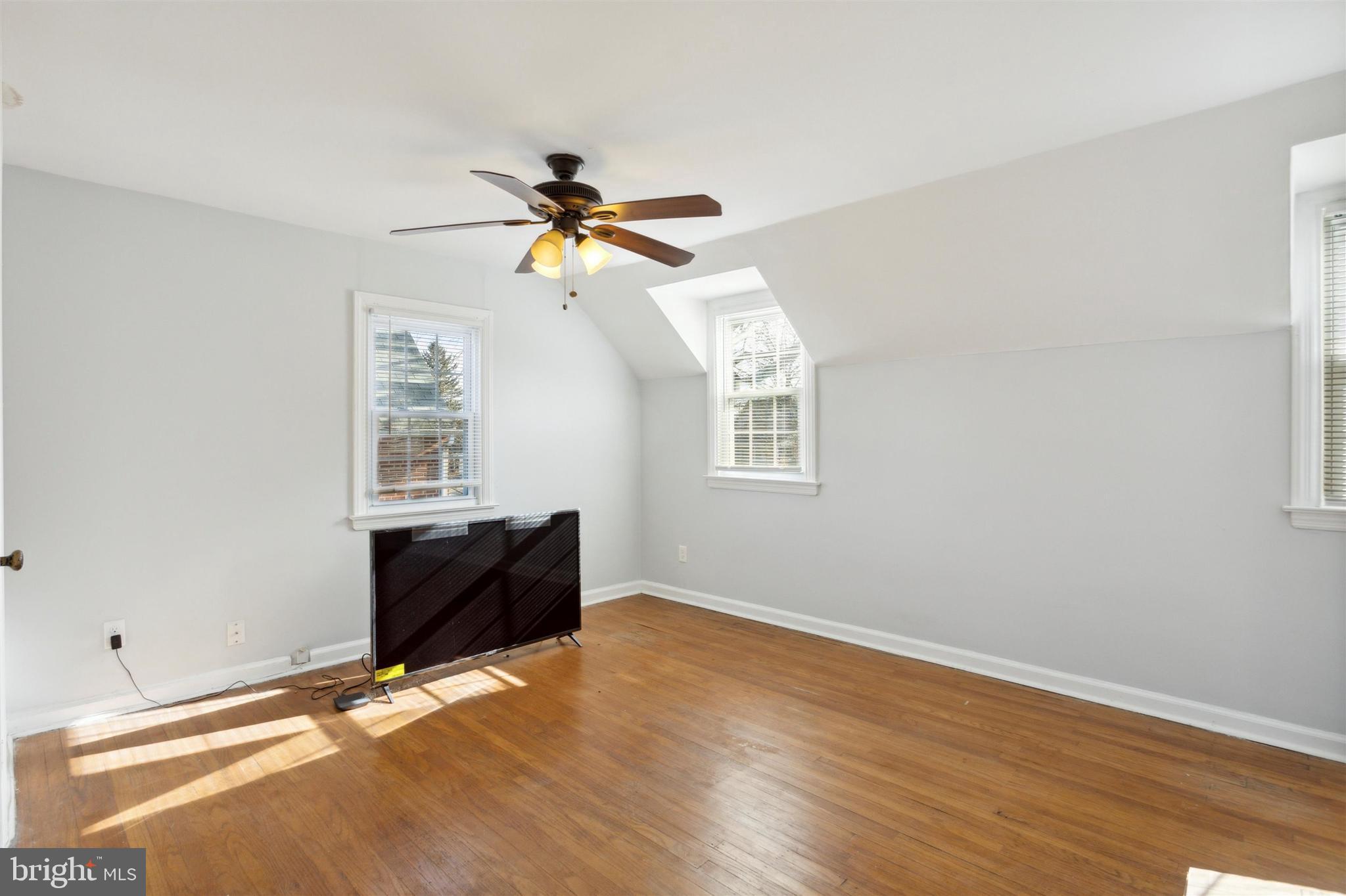 219 MacDade Boulevard Folsom, PA 19033 - Photo 16 of 27