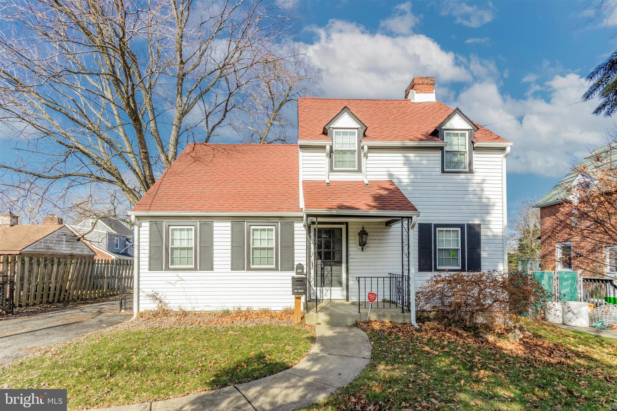 219 MacDade Boulevard Folsom, PA 19033 - Photo 2 of 27