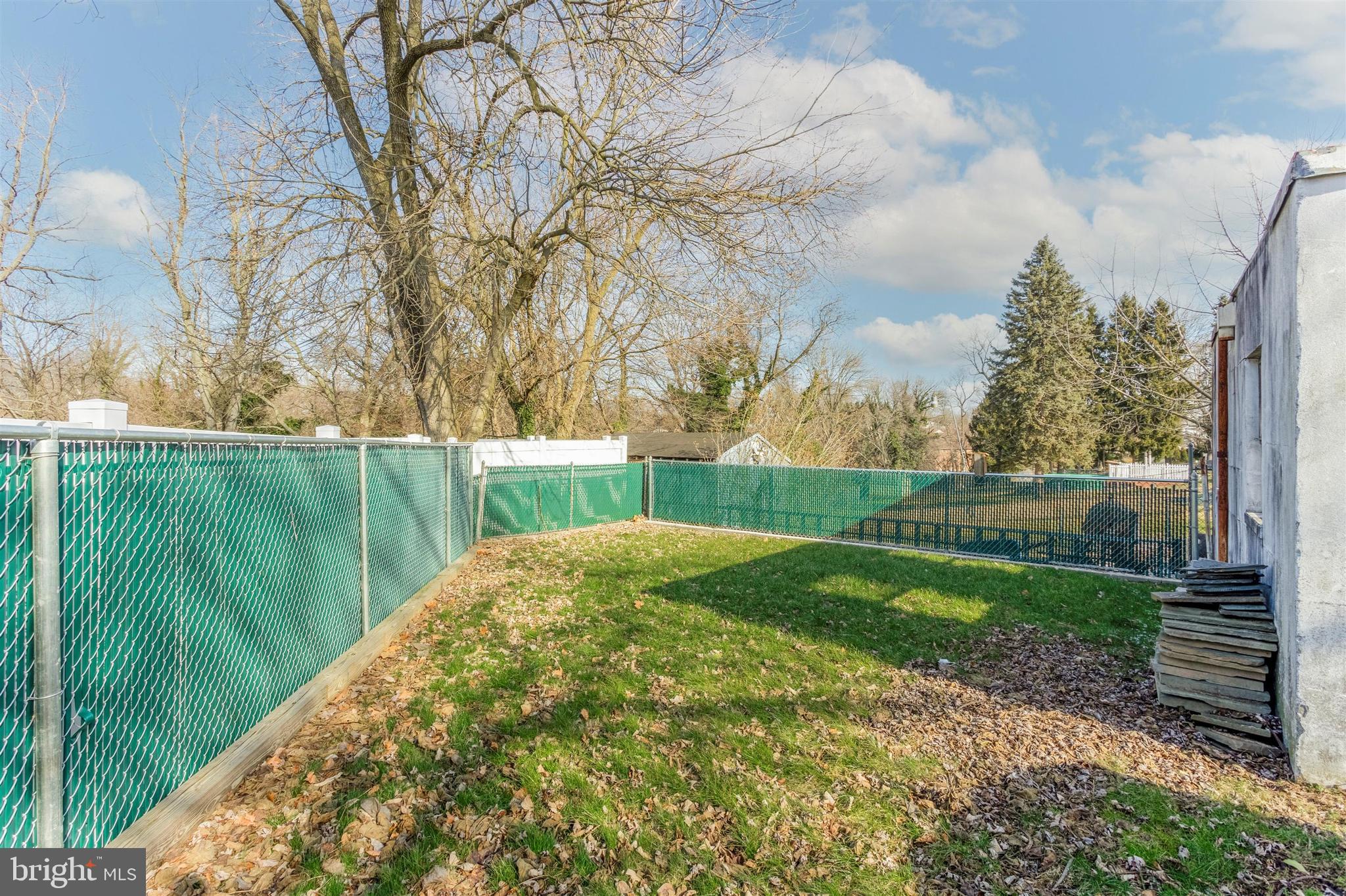 219 MacDade Boulevard Folsom, PA 19033 - Photo 4 of 27