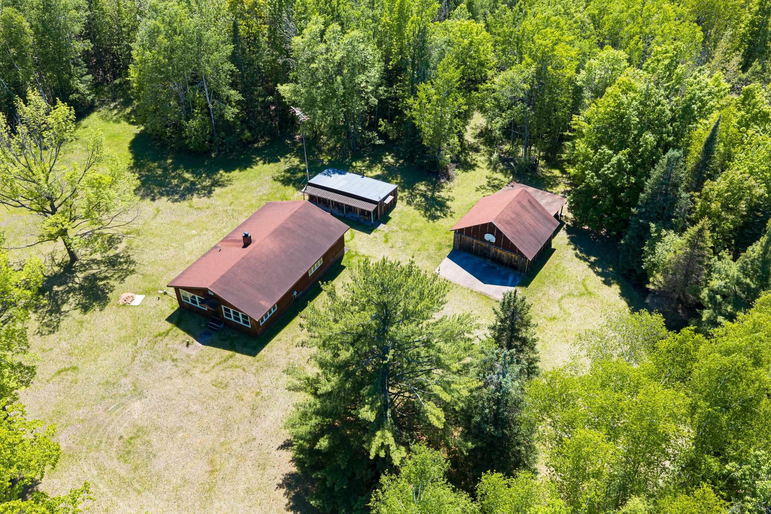 W4945 South Right Of Way Road Crivitz, WI 54114 - Photo 17 of 65