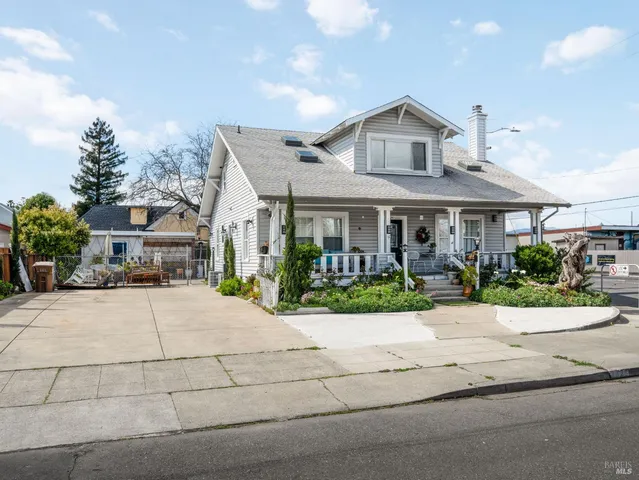 $1,588,000 | 2325 Georgia Street, Napa, CA 94559