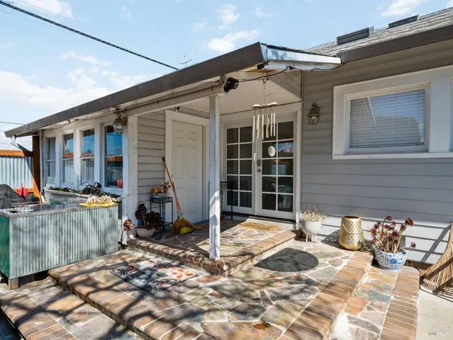 $1,588,000 | 2325 Georgia Street, Napa, CA 94559