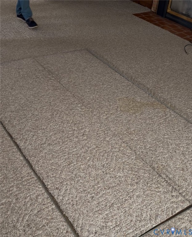 2601 Bertram Road Richmond, VA 23224 - Photo 11 of 35 Retractable Pool Table