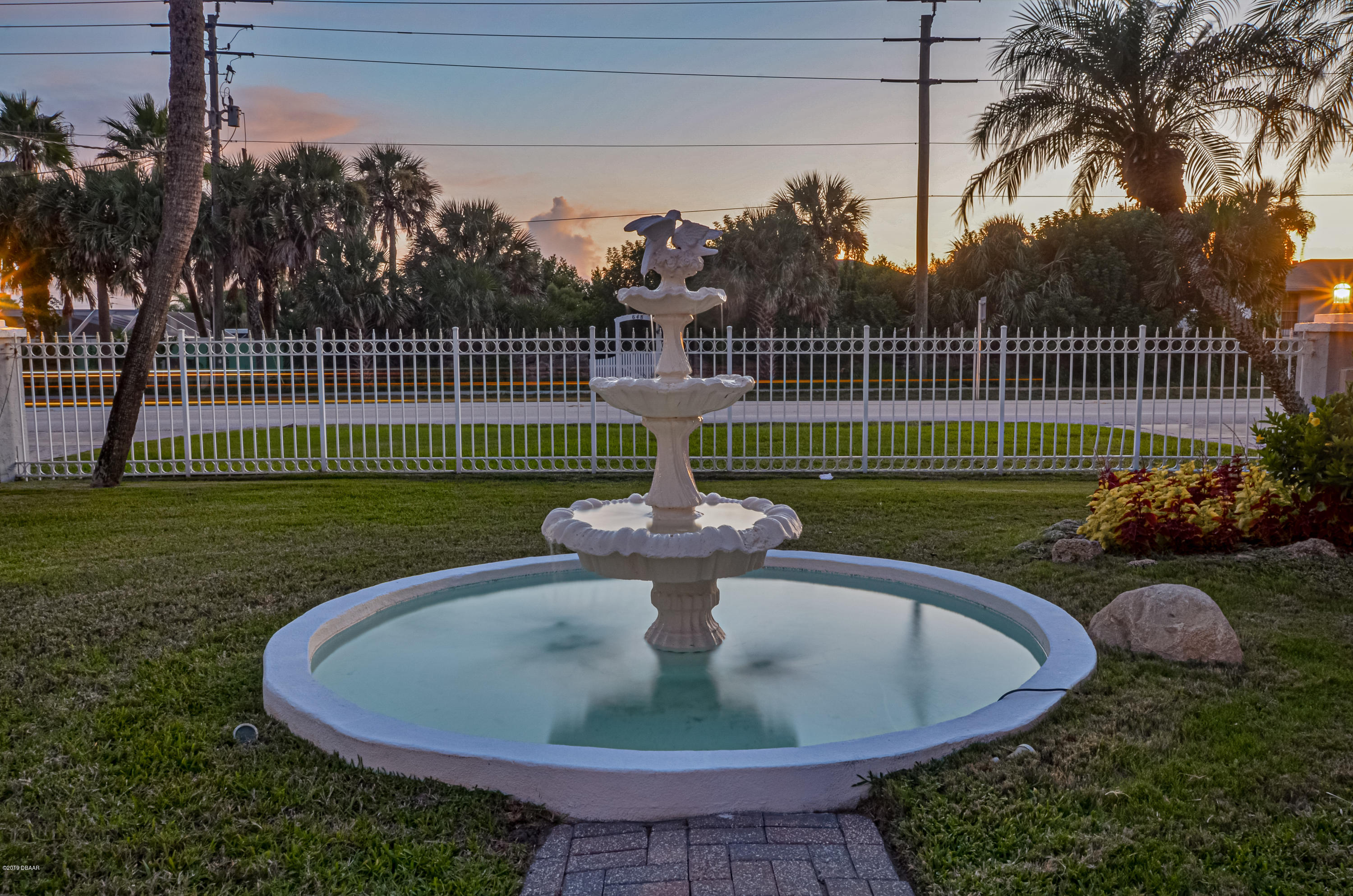637 Ocean Shore Boulevard Ormond Beach, FL 32176 - Photo 11 of 62 DSC_0371