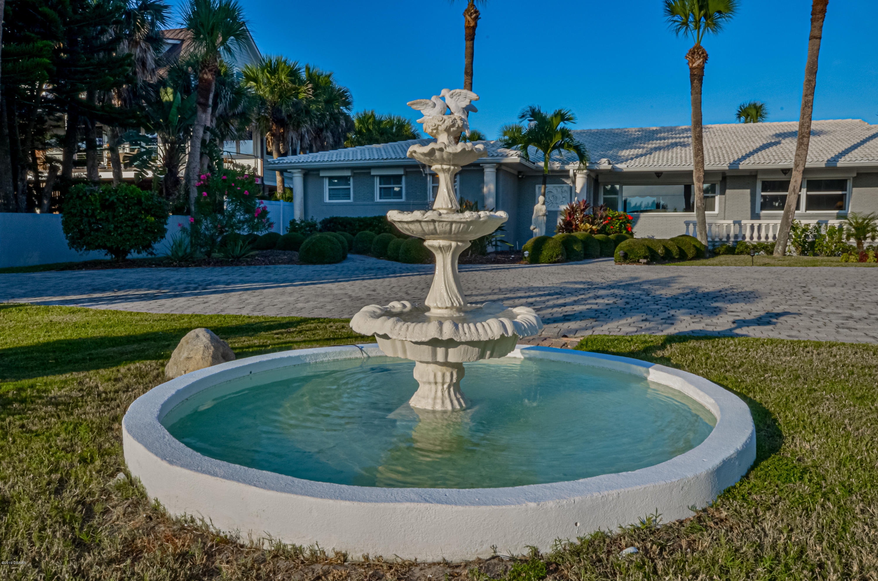 637 Ocean Shore Boulevard Ormond Beach, FL 32176 - Photo 4 of 62 DSC_0352