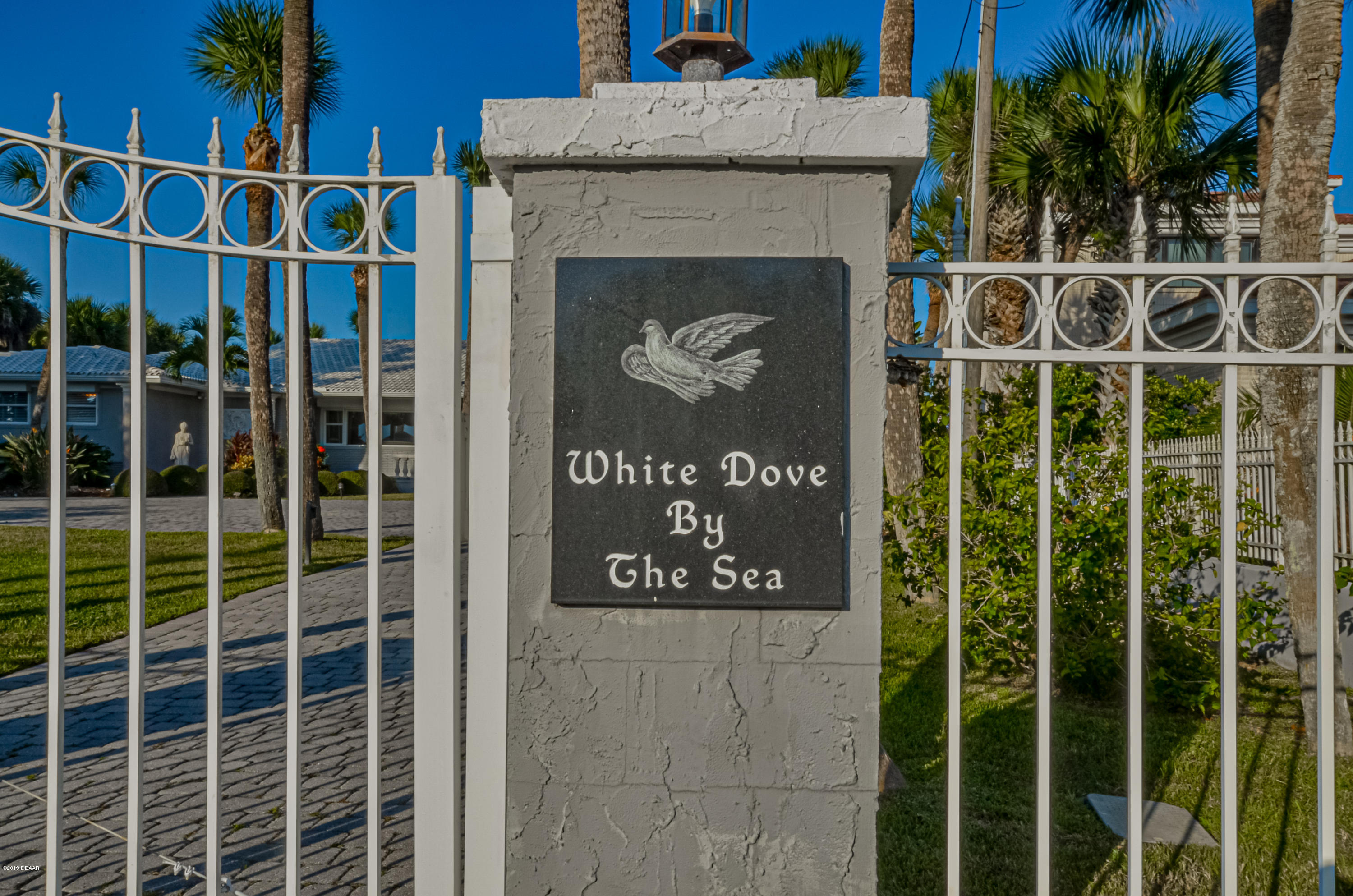 637 Ocean Shore Boulevard Ormond Beach, FL 32176 - Photo 5 of 62 DSC_0346