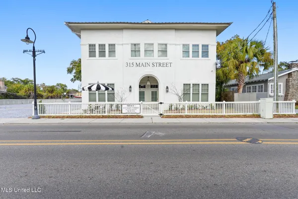 $339,000 | 315 Main Street, Unit J, Bay St. Louis, MS 39520