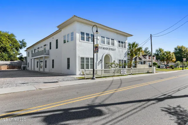 $339,000 | 315 Main Street, Unit J, Bay St. Louis, MS 39520