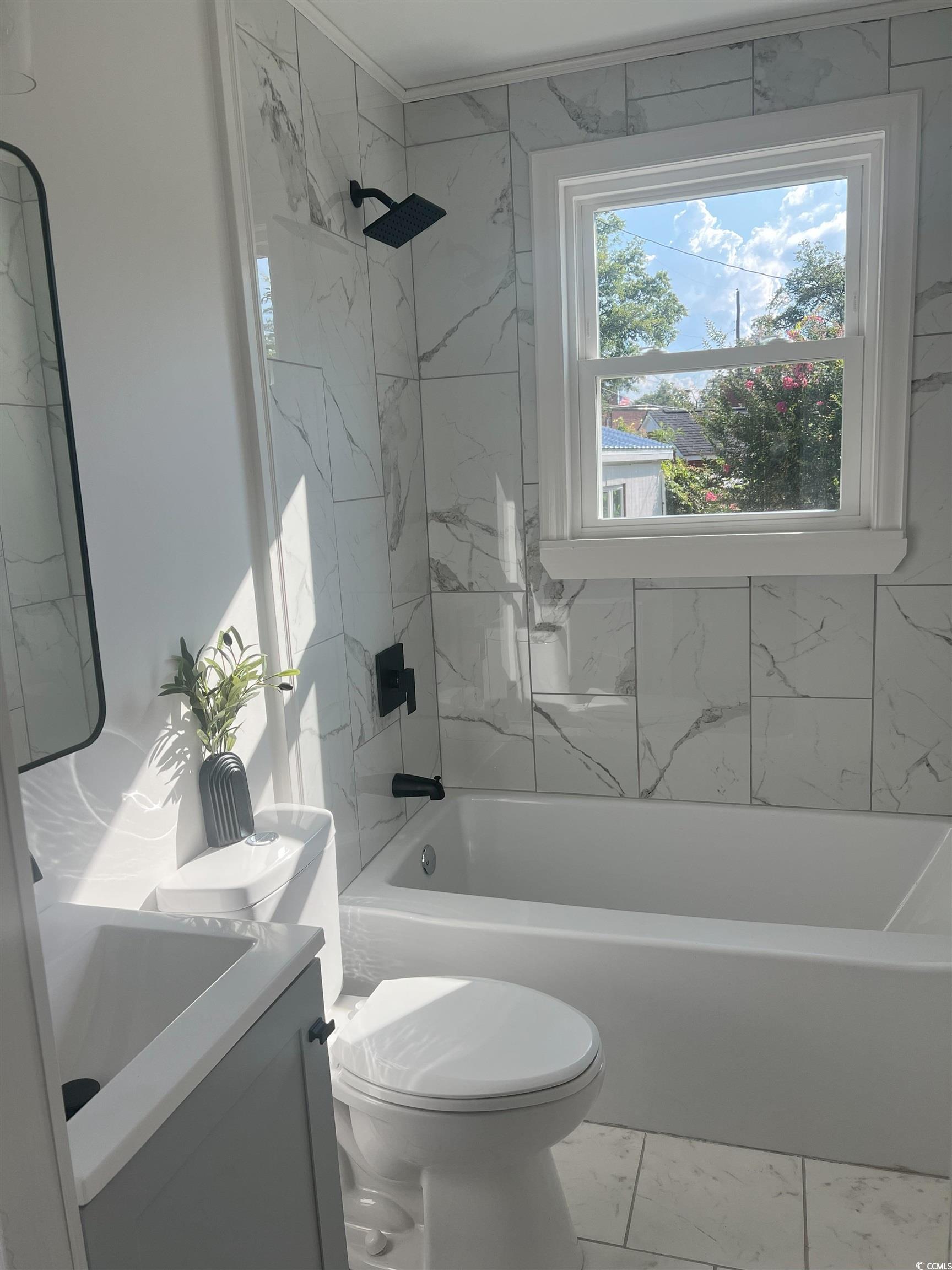 518 Nowell Street Georgetown, SC 29440 - Photo 28 of 28 Full bath with vanity, washtub / shower combinatio