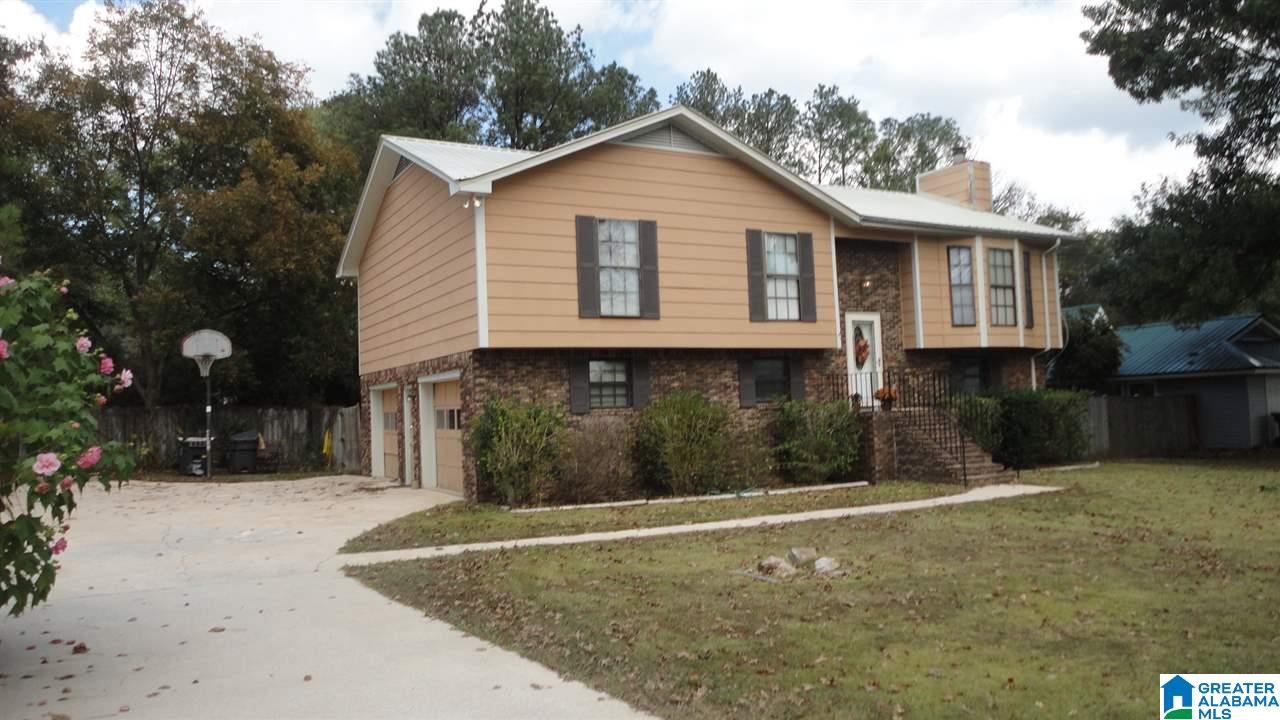 618 Valleyview Drive Pelham, AL 35124 - Photo 2 of 17