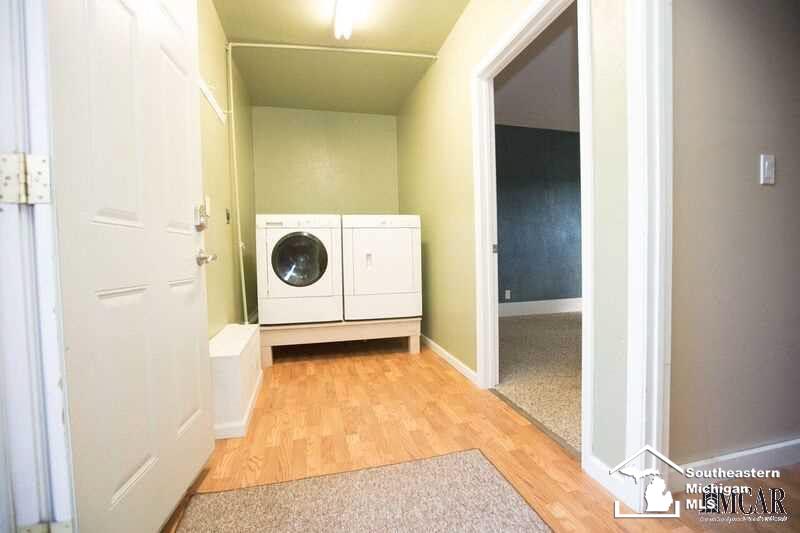 10315 Secor Road Temperance, MI 48182 - Photo 20 of 25