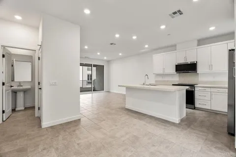 $3,795 | 463 Caliper Way, San Marcos, CA 92078