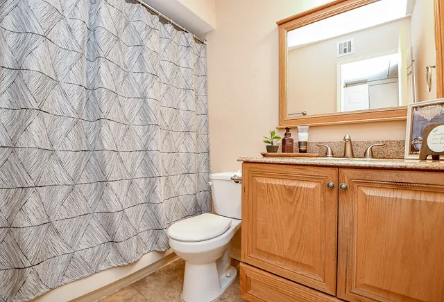 $1,050 | 3500 Tangle Brush Drive, Unit 1, The Woodlands, TX 77381