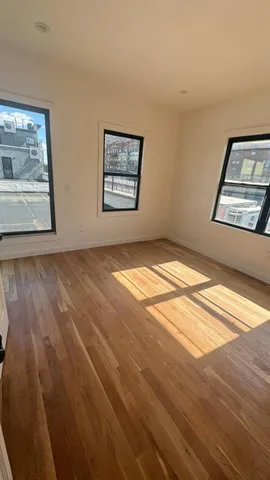 $1,299,999 | 31 Roosevelt Place | Bedford-Stuyvesant