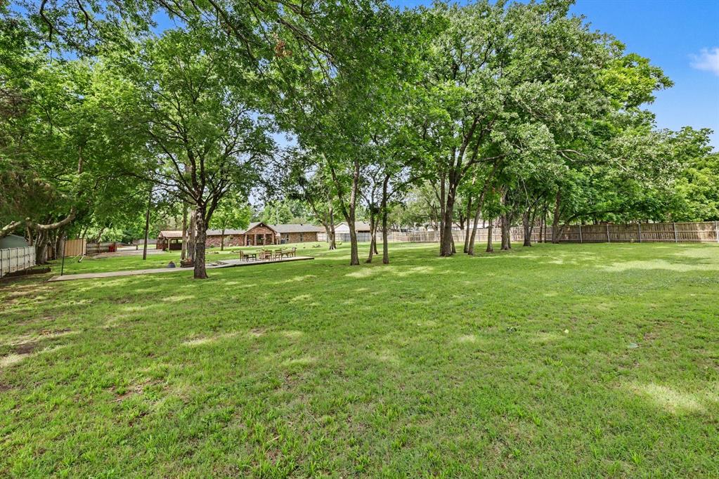 805 Wes Michael Road Bonham, TX 75418 - Photo 26 of 32