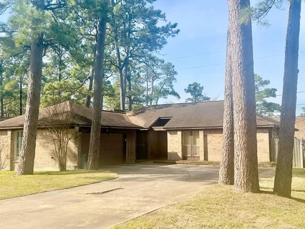 $225,000 | 9715 Bayou Woods Drive, Baytown, TX 77521