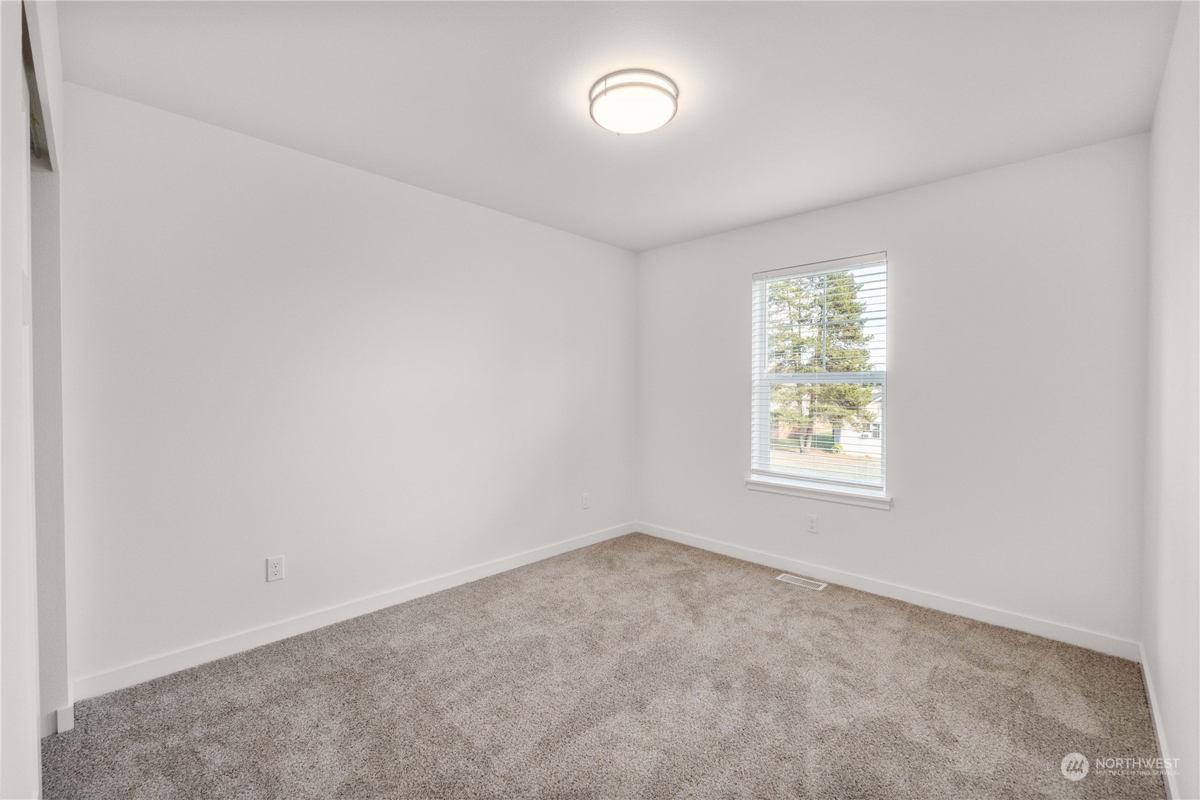 6444 South Verde Street Tacoma, WA 98409 - Photo 18 of 36