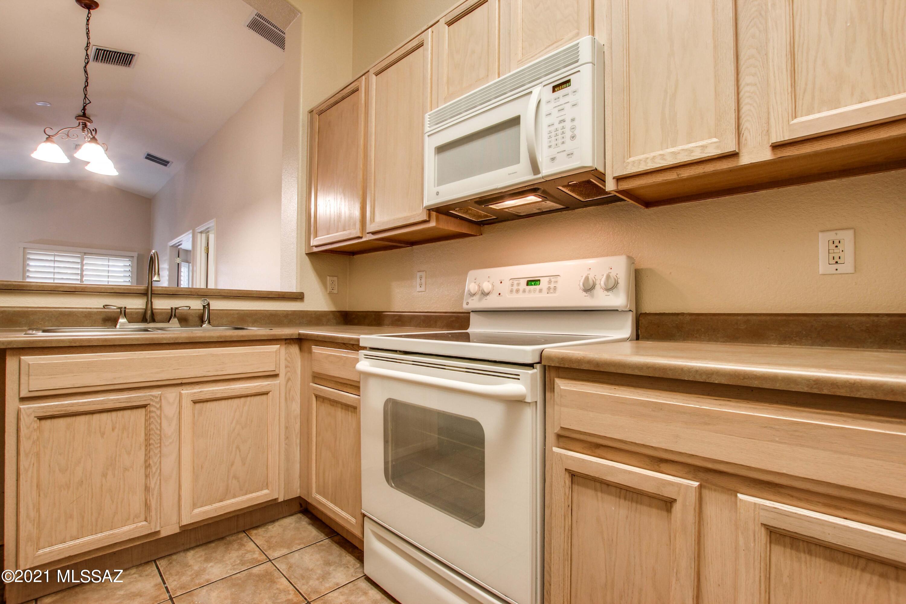 1466 North Old Ranch Road Tucson, AZ 85745 - Photo 14 of 36