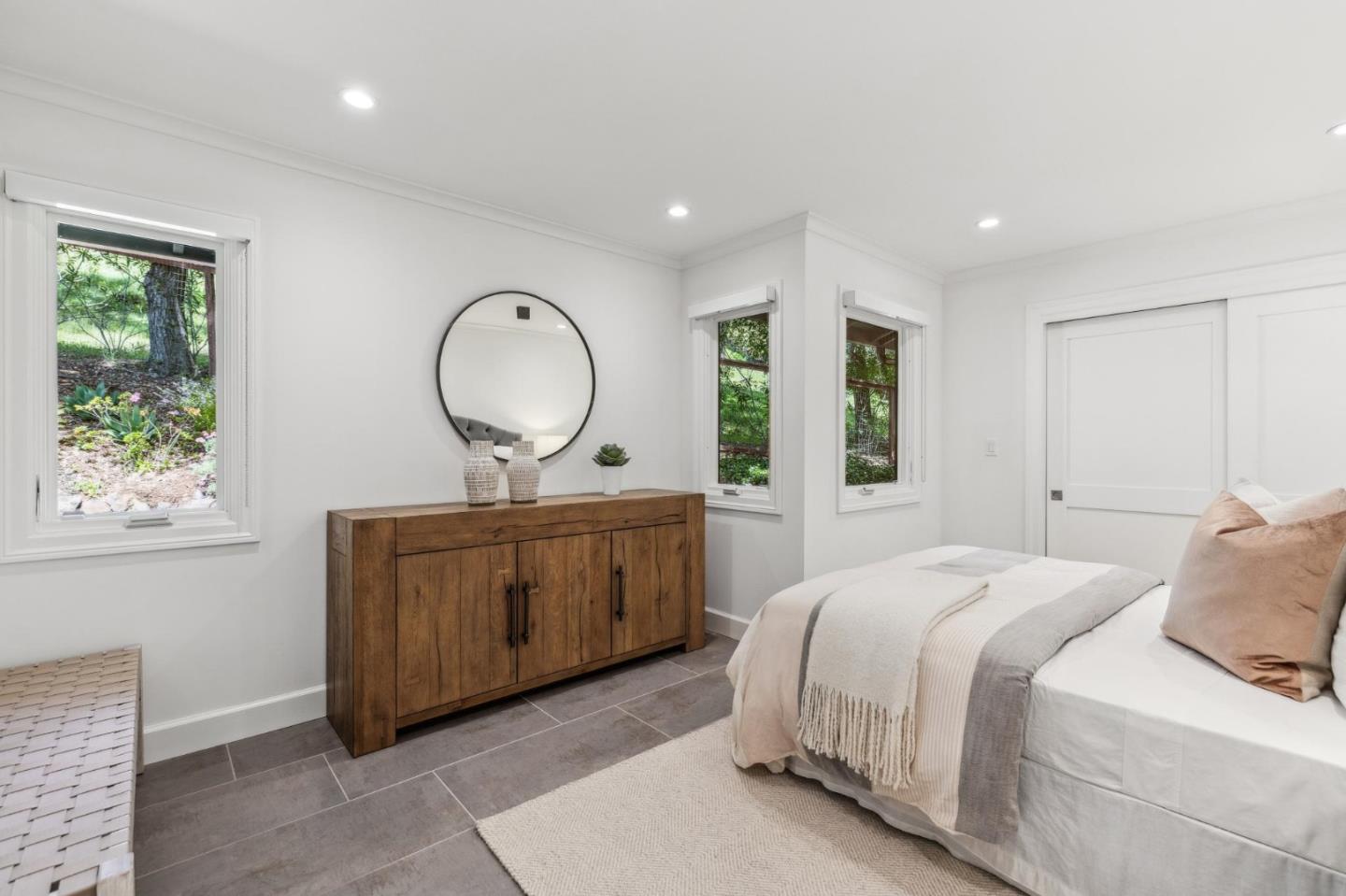 30 Cheyenne Point Portola Valley, CA 94028 - Photo 20 of 38 a bedroom with a large bed and a window