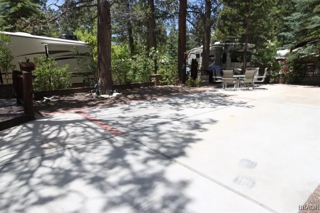 $209,000 | 40751 North Shore Lane, Unit 54, Fawnskin, CA 92333