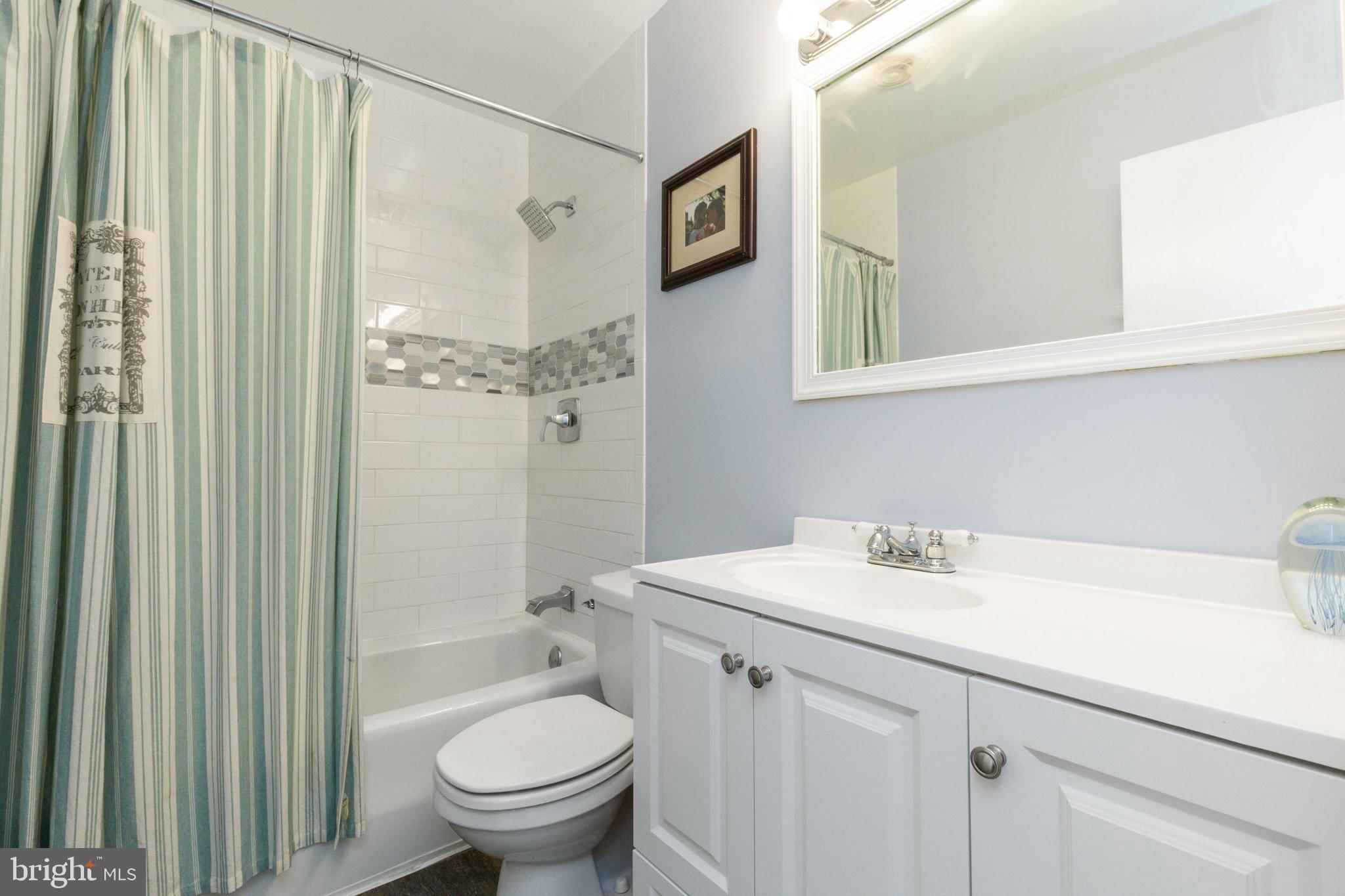 6405 Walhonding Road Bethesda, MD 20816 - Photo 28 of 52 Gallery Image 28