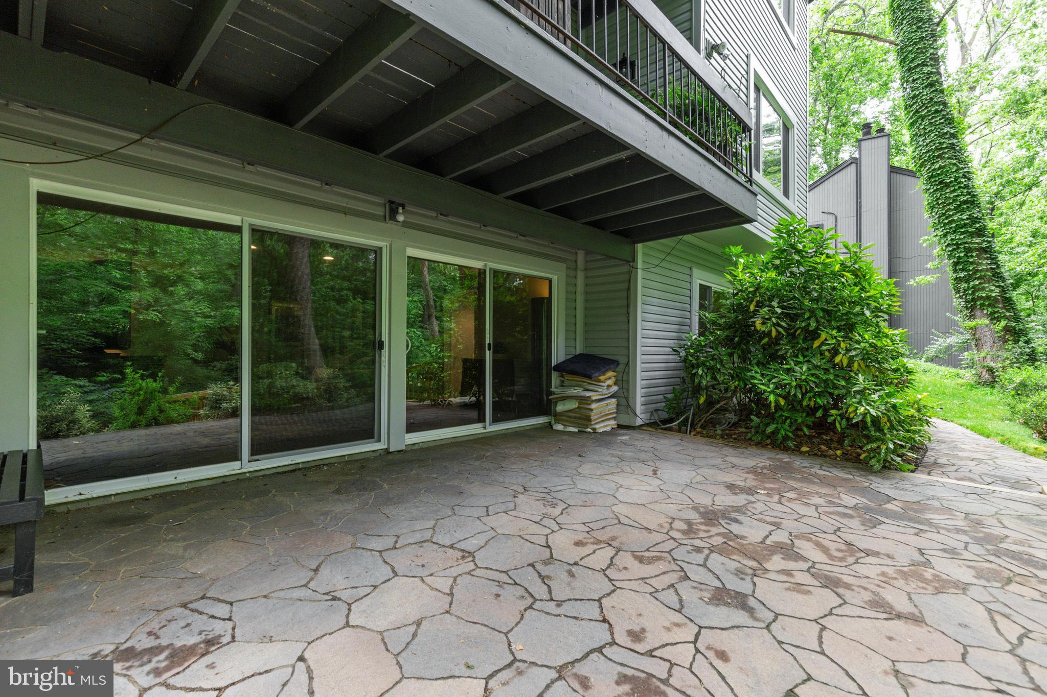 6405 Walhonding Road Bethesda, MD 20816 - Photo 42 of 52 Gallery Image 42