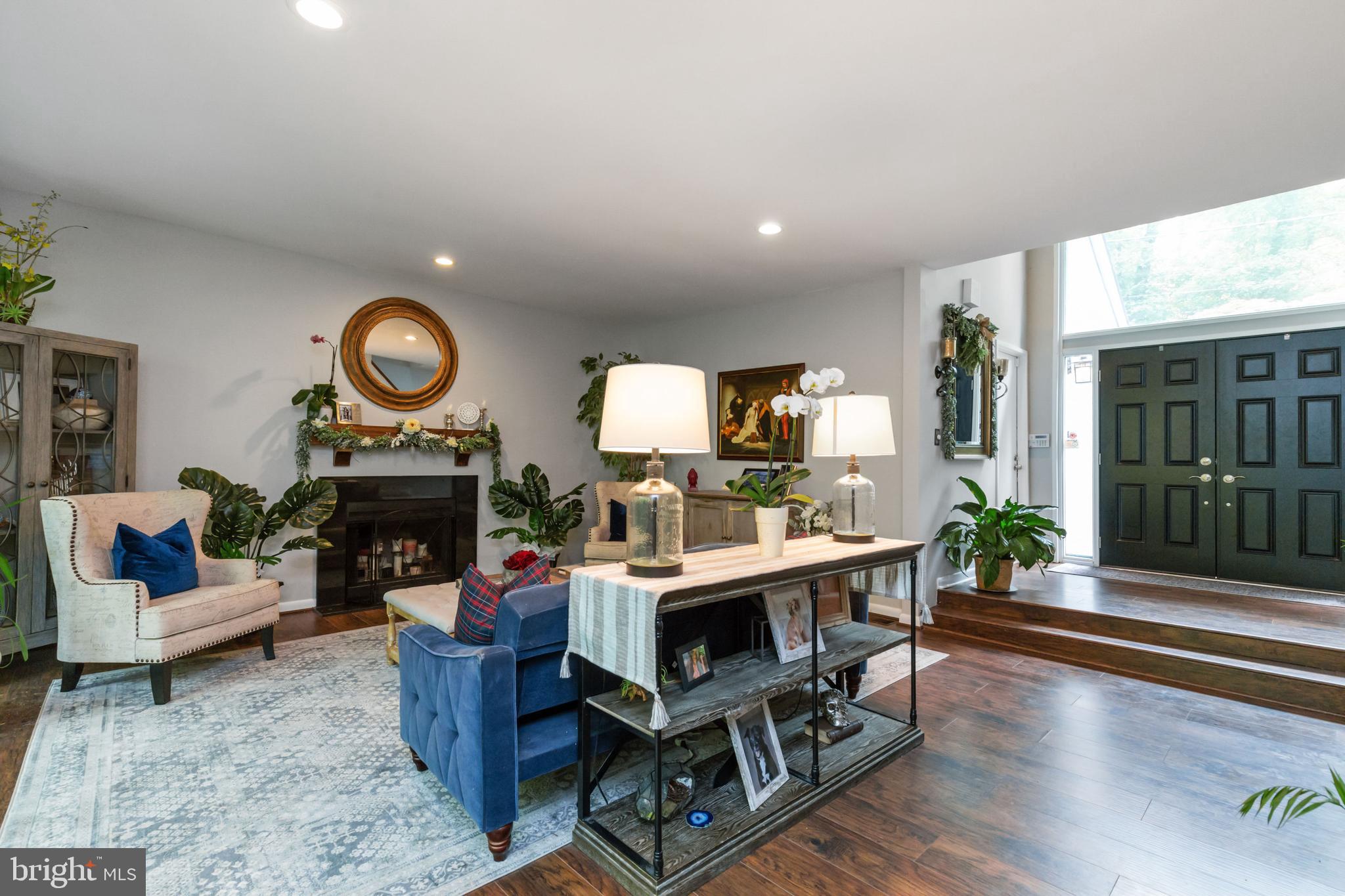 6405 Walhonding Road Bethesda, MD 20816 - Photo 9 of 52 Gallery Image 9