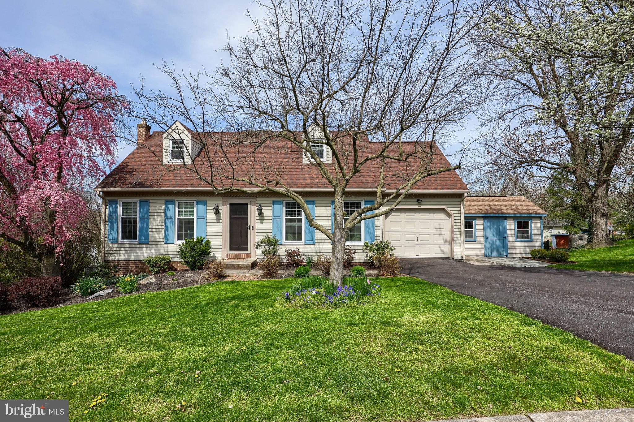 805 South Cedar Street Lititz, PA 17543 - Photo 1 of 70