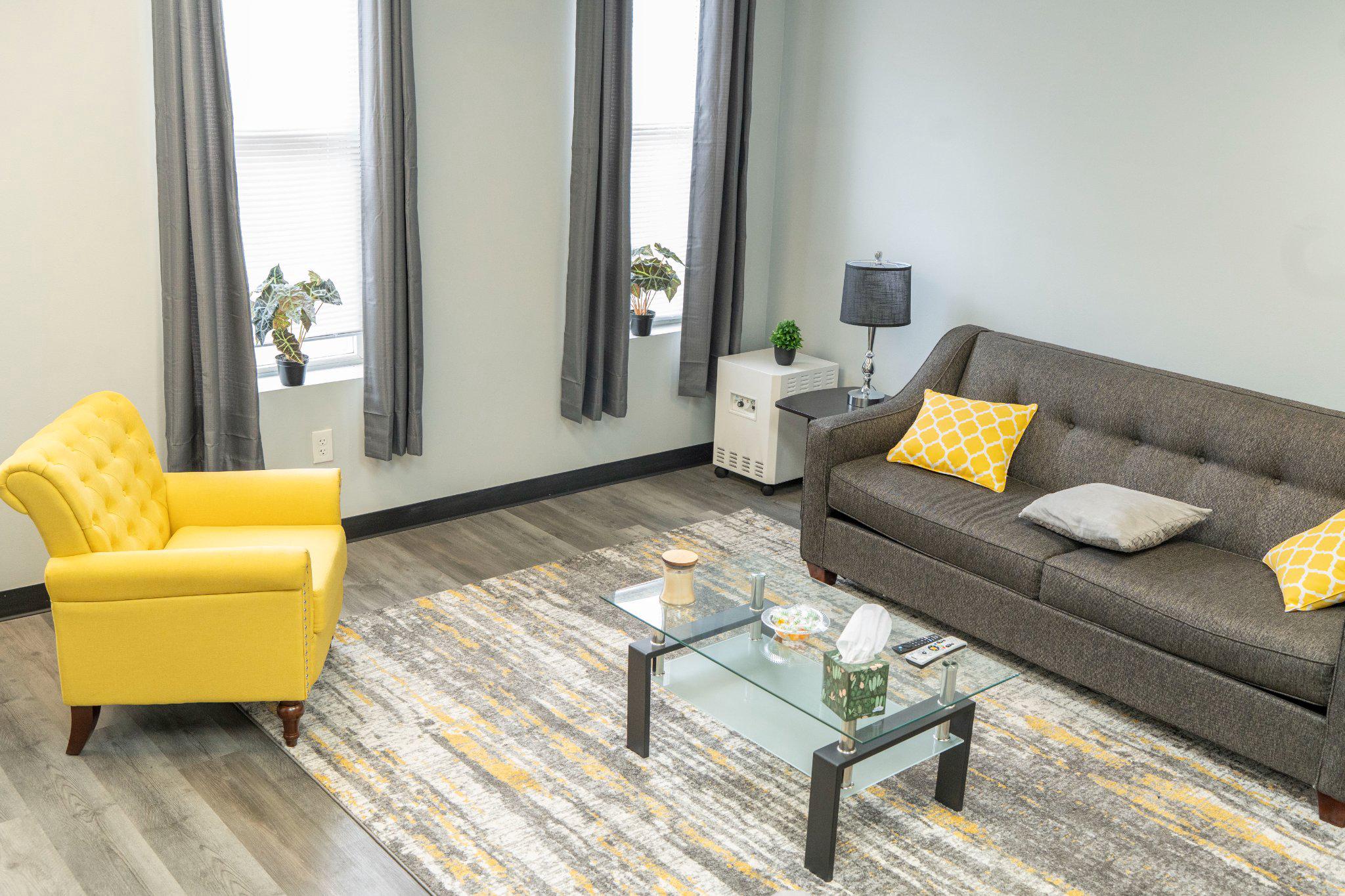 8 North Pulaski Street Baltimore, MD 21223 - Photo 8 of 25 Bright and inviting living space or office.