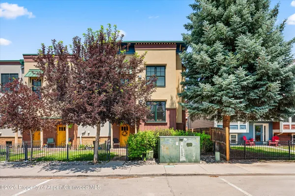 $1,225,000 | 921 Main Street, Carbondale, CO 81623